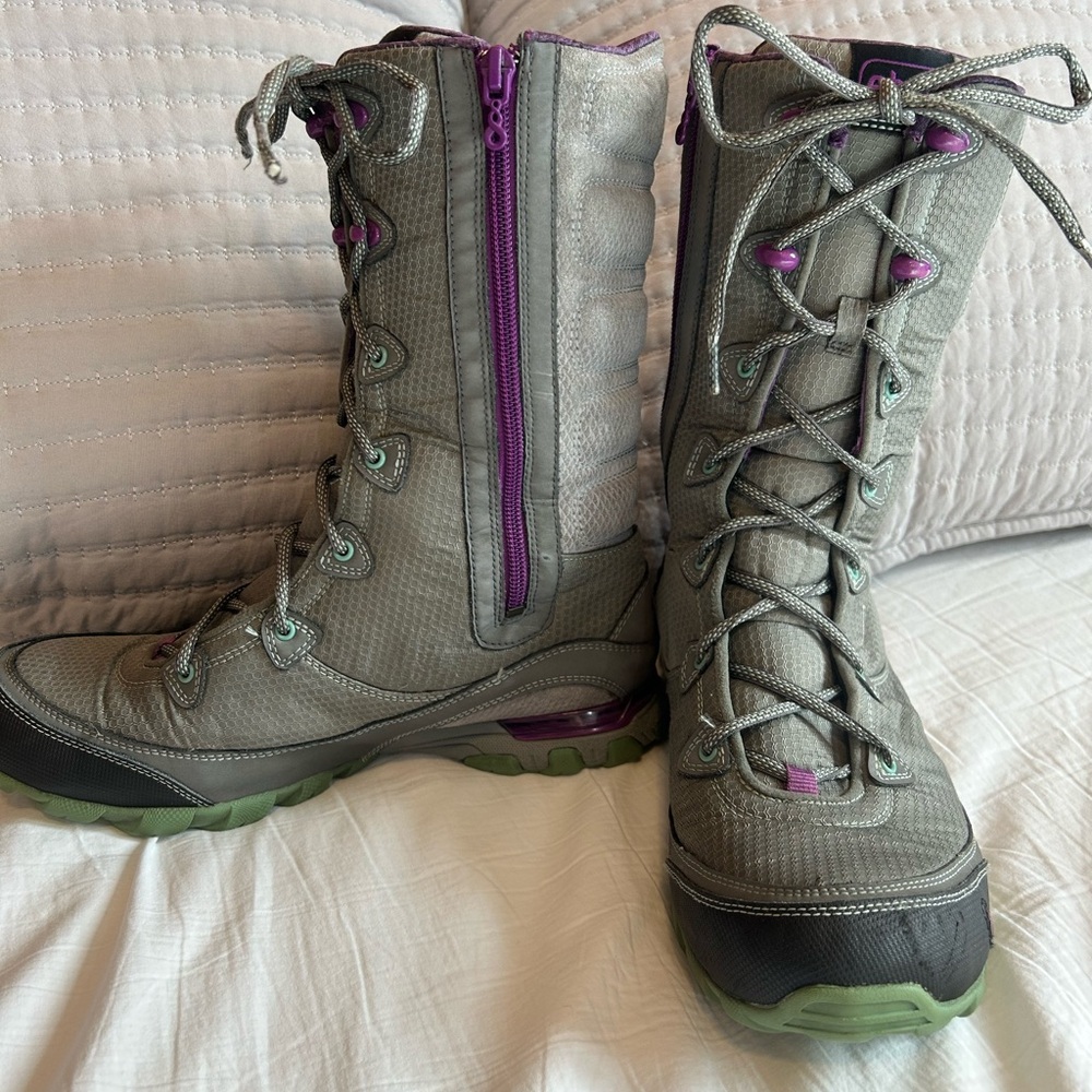 Ahnu Women's Gray and Purple Winter Boots - Picture 3 of 9